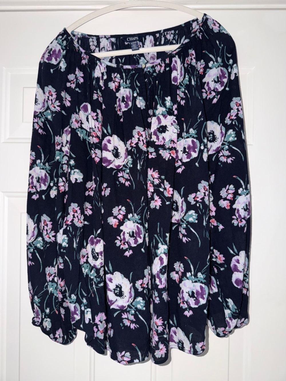 Chaps Dk Navy Floral Pleated Women’s Blouse with Purple Accents. Sz 2X
